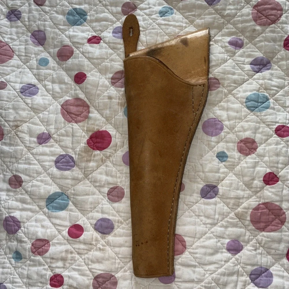 handmade leather holster left hand 12x5 Brown